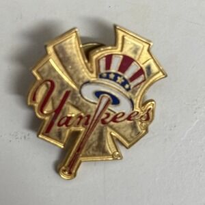 Vintage Goldtone 1998 New York NY Yankees Press Media Pin